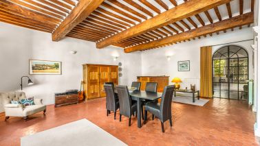 maison provençale 10 Pièces en vente sur VARAGES (83670)