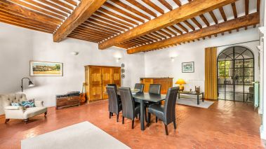 maison provençale 10 Pièces en vente sur VARAGES (83670)