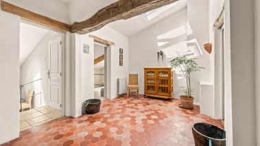 maison provençale 10 Pièces en vente sur VARAGES (83670)