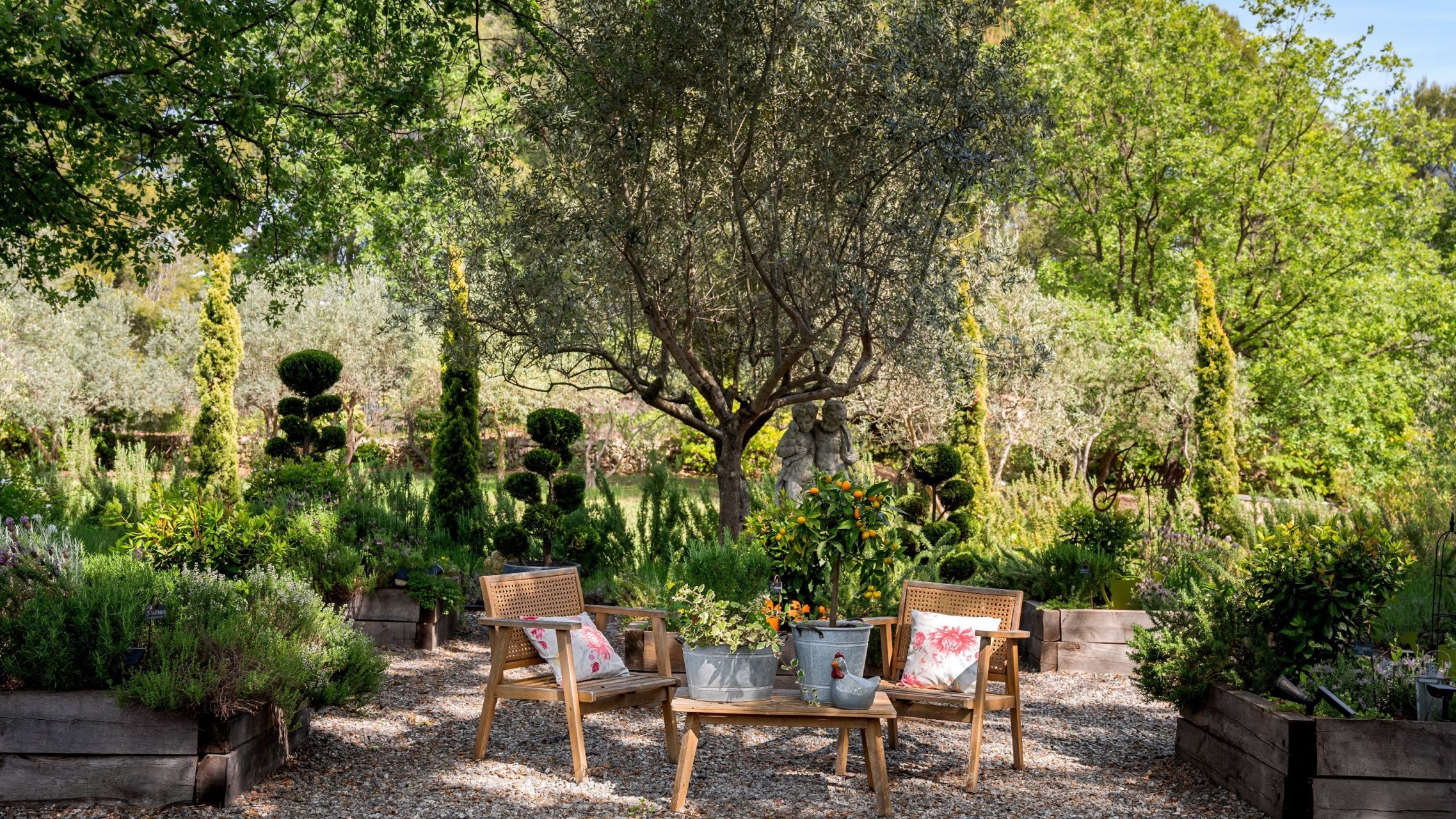 provencal house 7 Rooms for sale on DRAGUIGNAN (83300)
