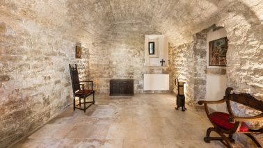 property 7 Rooms for sale on FIGANIERES (83830)