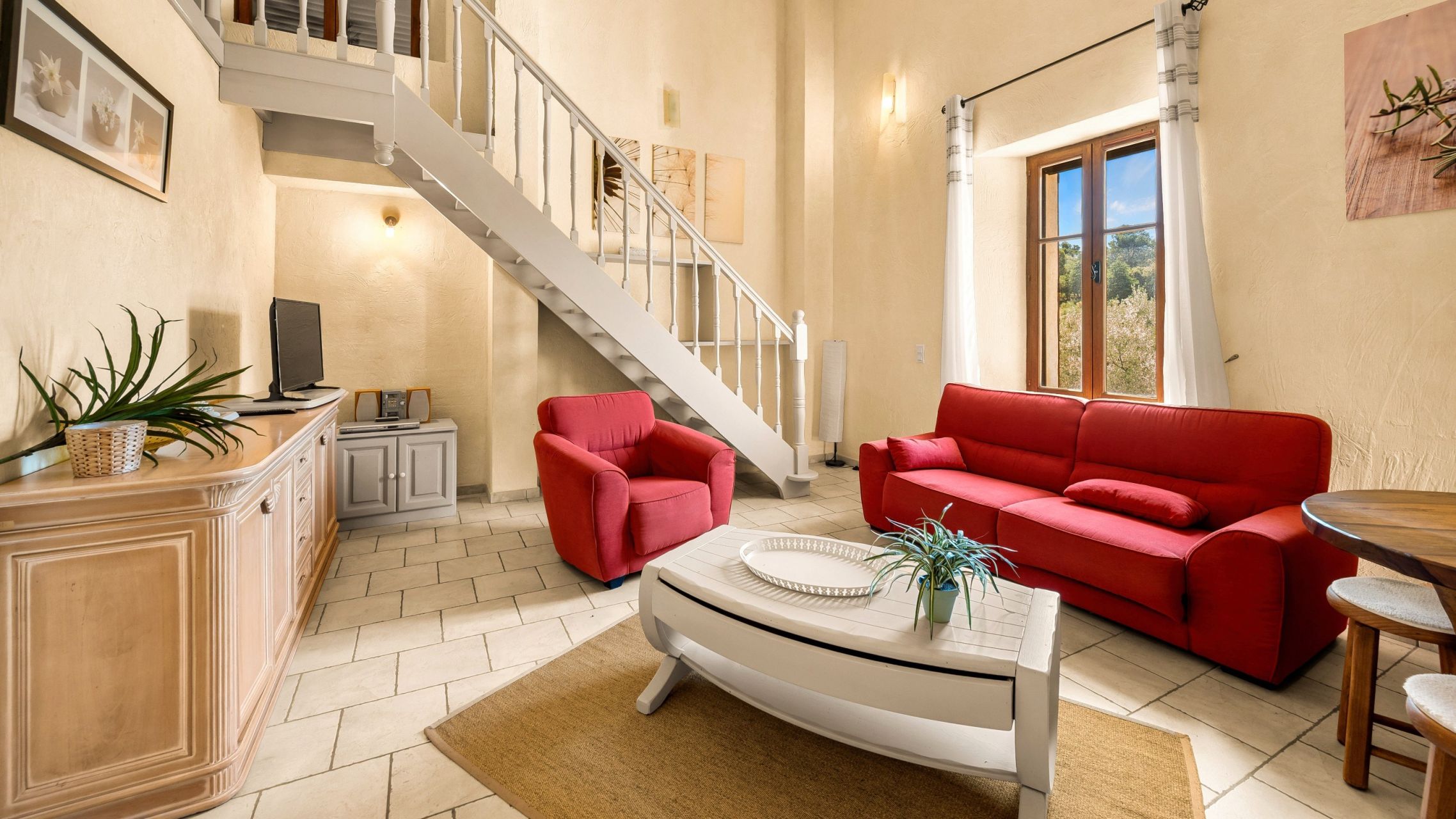 bastide 30 Rooms for sale on AMPUS (83111)