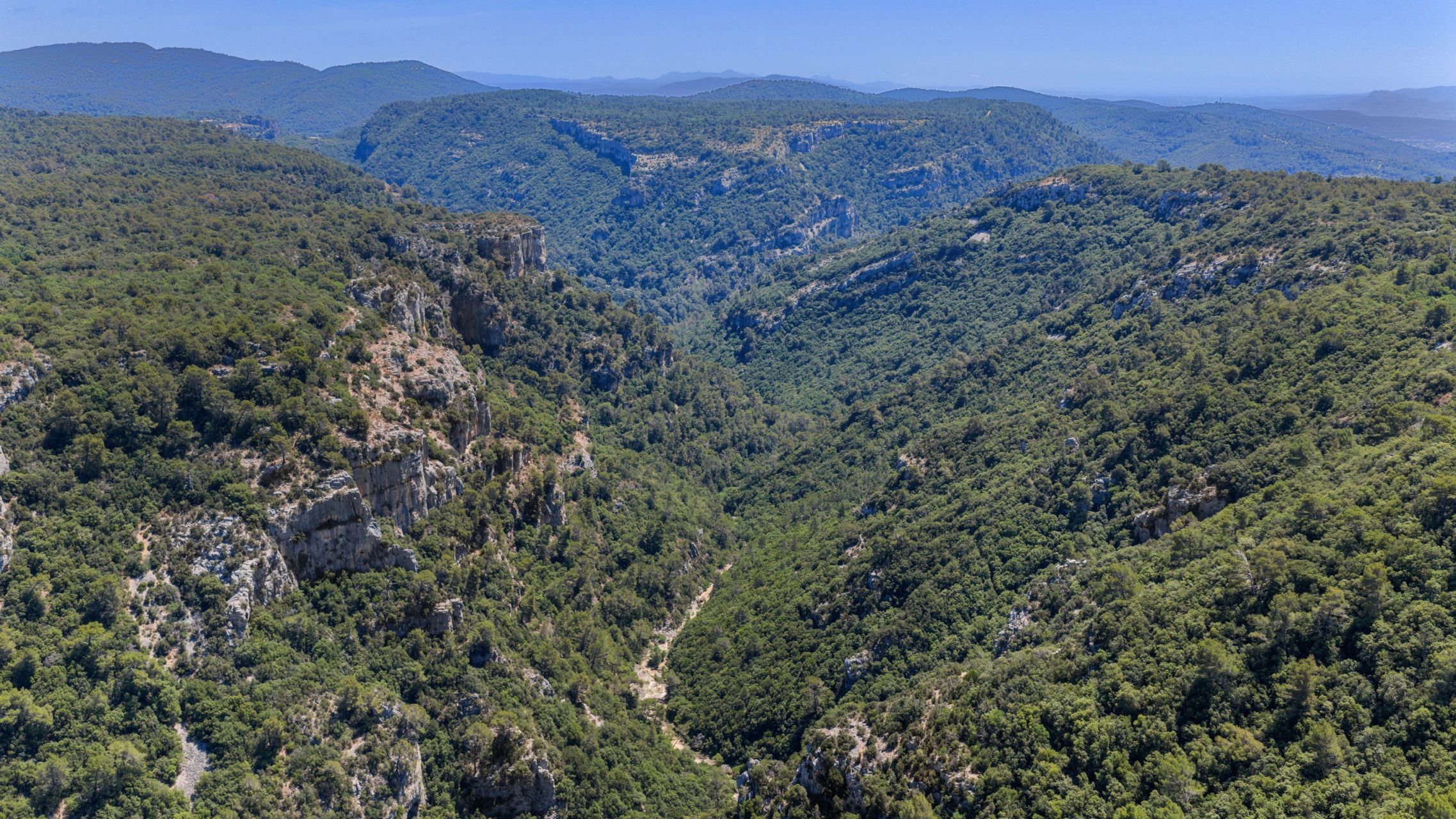 bastide 30 Rooms for sale on AMPUS (83111)
