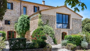 bastide 30 Rooms for sale on AMPUS (83111)