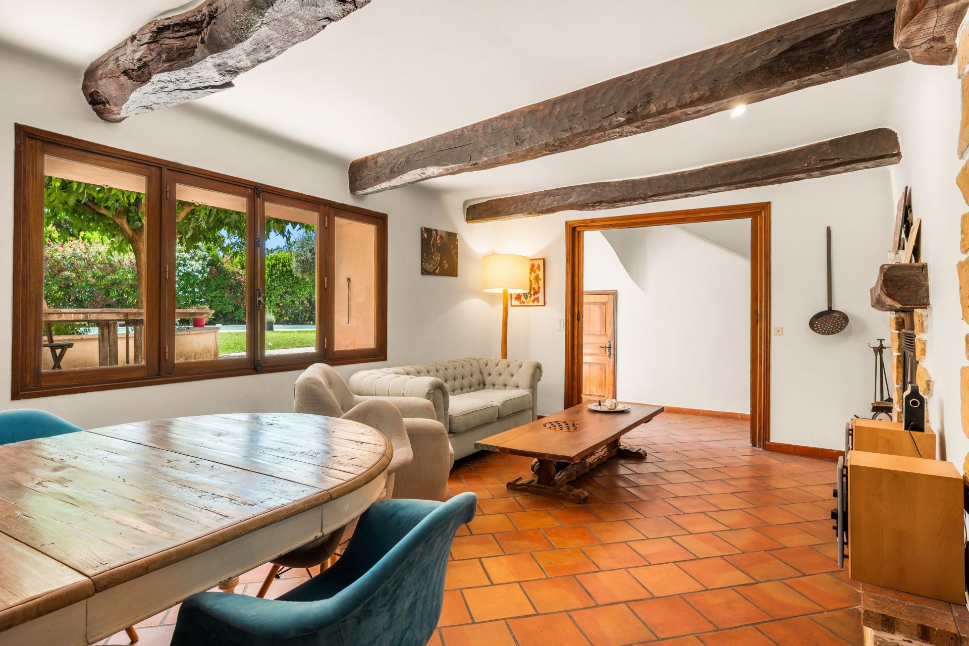 townhouse 7 Rooms for sale on VILLECROZE (83690)