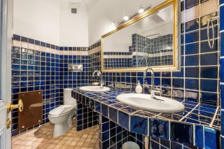 townhouse 7 Rooms for sale on VILLECROZE (83690)