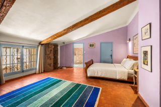 townhouse 7 Rooms for sale on VILLECROZE (83690)