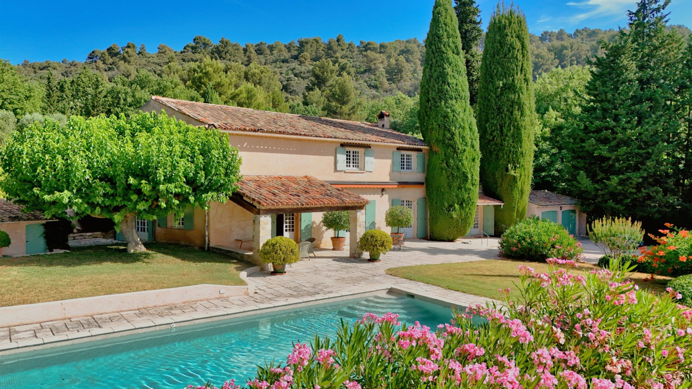 bastide 11 Rooms for sale on MOISSAC BELLEVUE (83630)
