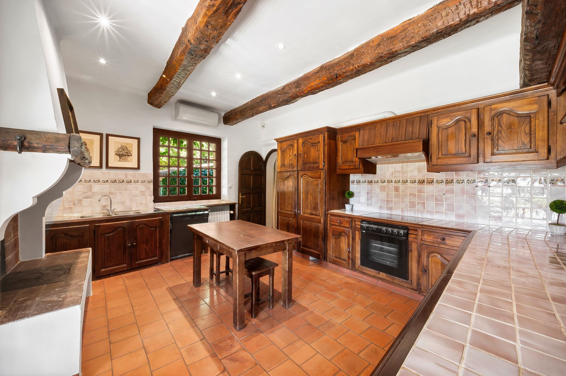 bastide 11 Rooms for sale on MOISSAC BELLEVUE (83630)
