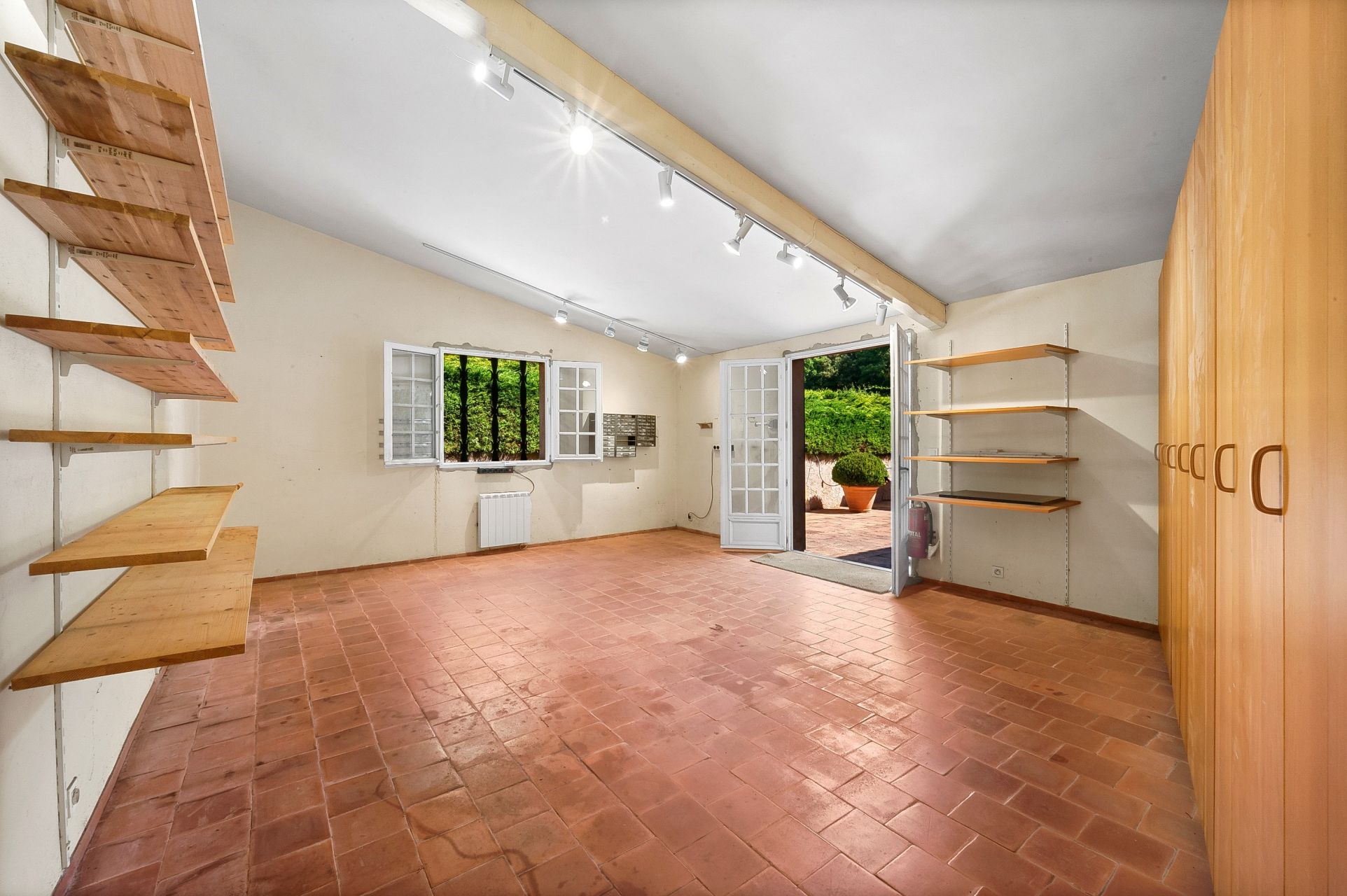 bastide 11 Rooms for sale on MOISSAC BELLEVUE (83630)