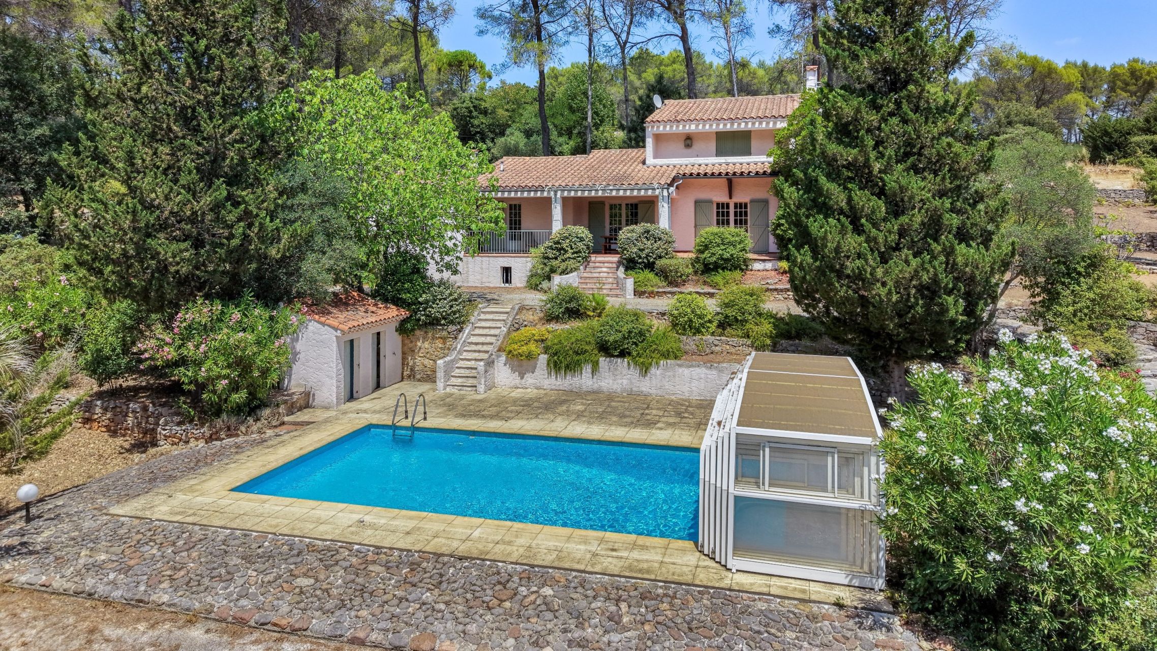provencal house 6 Rooms for sale on DRAGUIGNAN (83300)