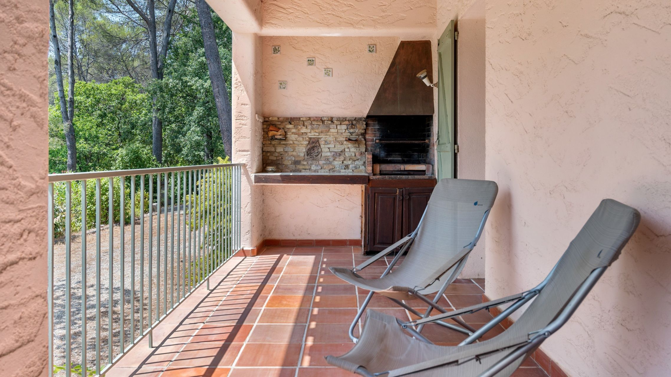 provencal house 6 Rooms for sale on DRAGUIGNAN (83300)