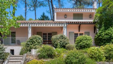 provencal house 6 Rooms for sale on DRAGUIGNAN (83300)