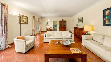 provencal house 6 Rooms for sale on DRAGUIGNAN (83300)