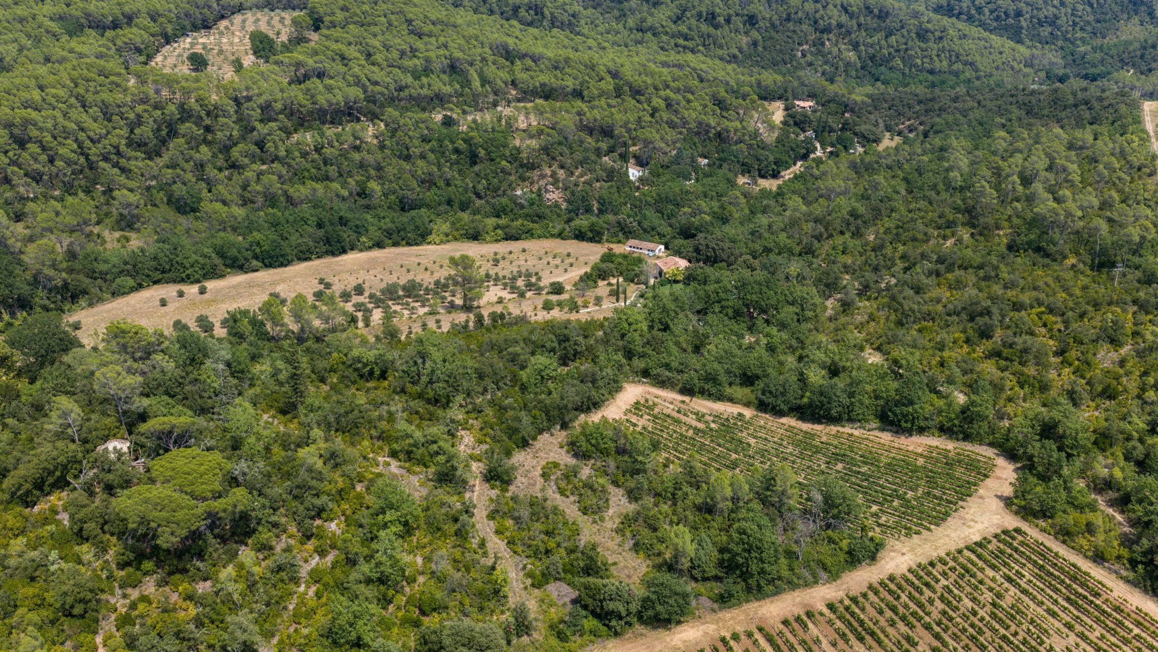 provencal house 6 Rooms for sale on LORGUES (83510)
