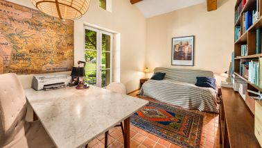 provencal house 6 Rooms for sale on LORGUES (83510)