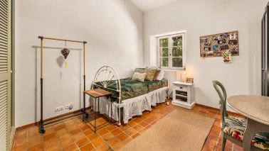 provencal house 6 Rooms for sale on LORGUES (83510)