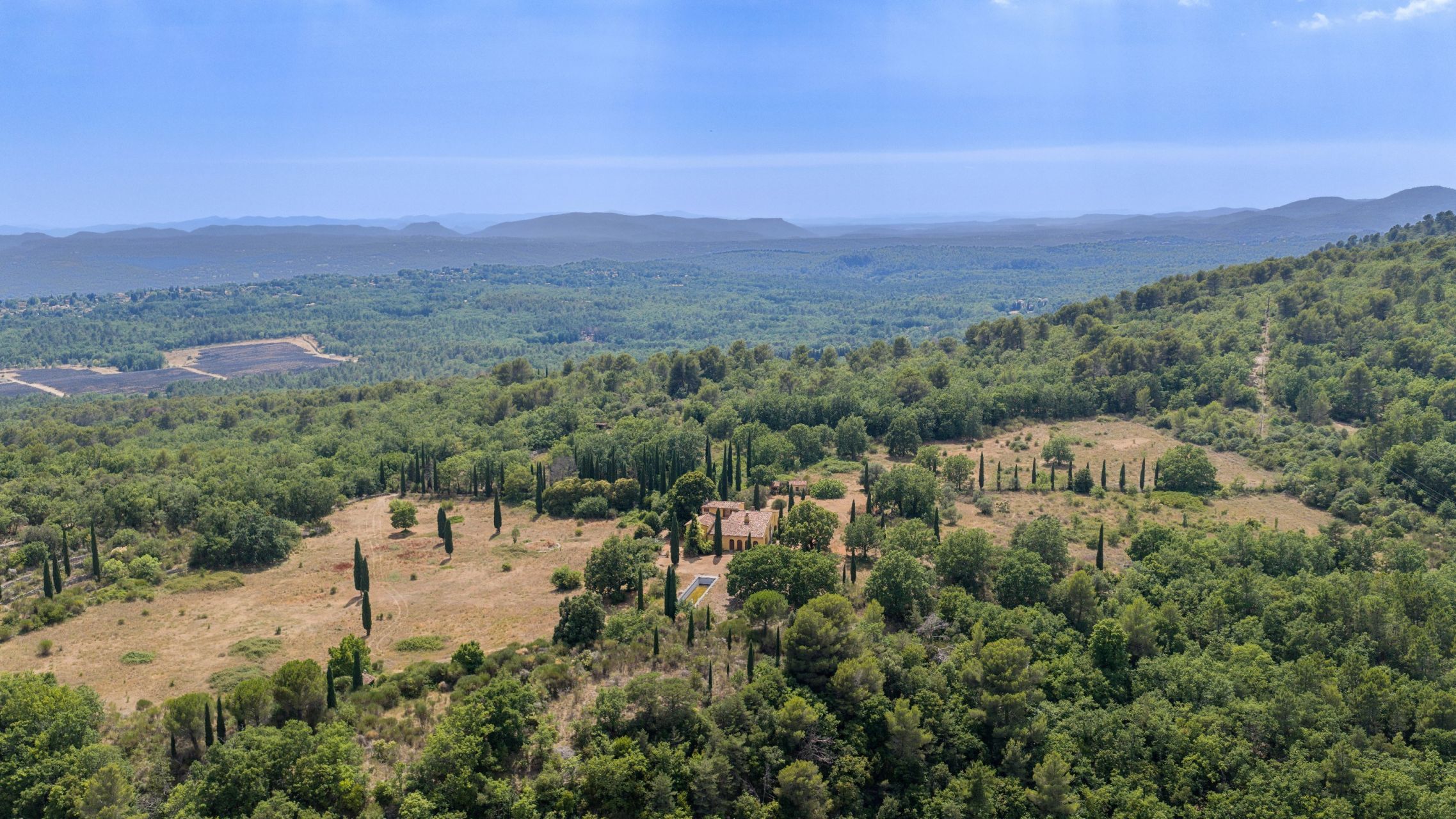 bastide 7 Rooms for sale on CALLIAN (83440)