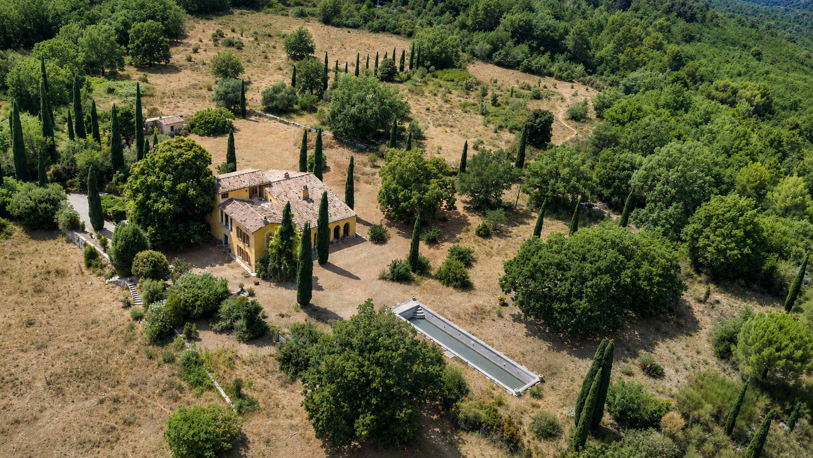 bastide 7 Pièces en vente sur CALLIAN (83440)