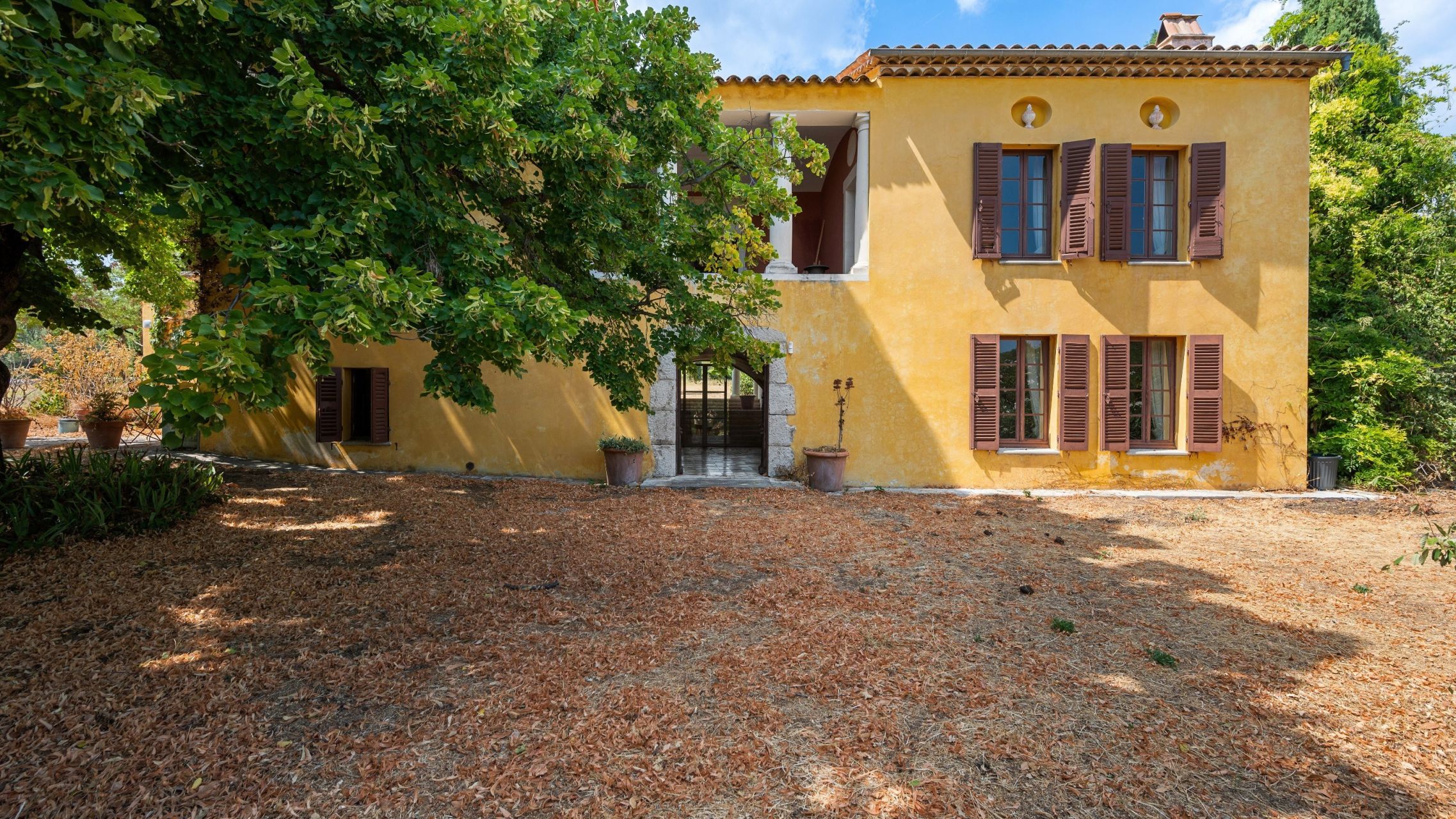 bastide 7 Rooms for sale on CALLIAN (83440)