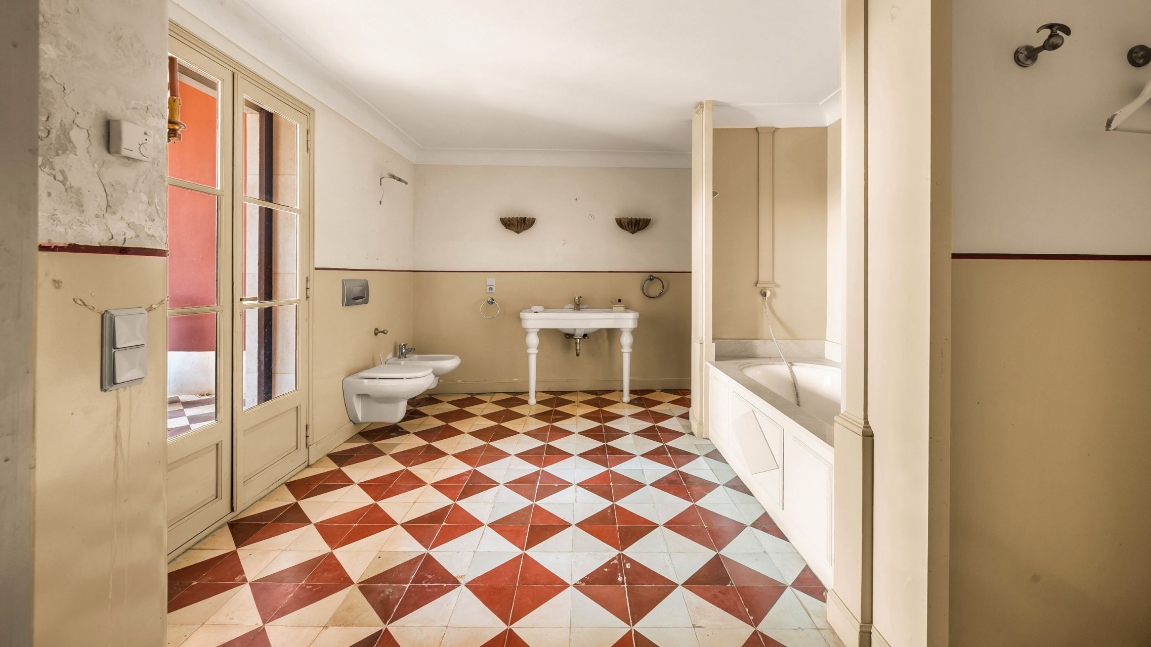 bastide 7 Rooms for sale on CALLIAN (83440)
