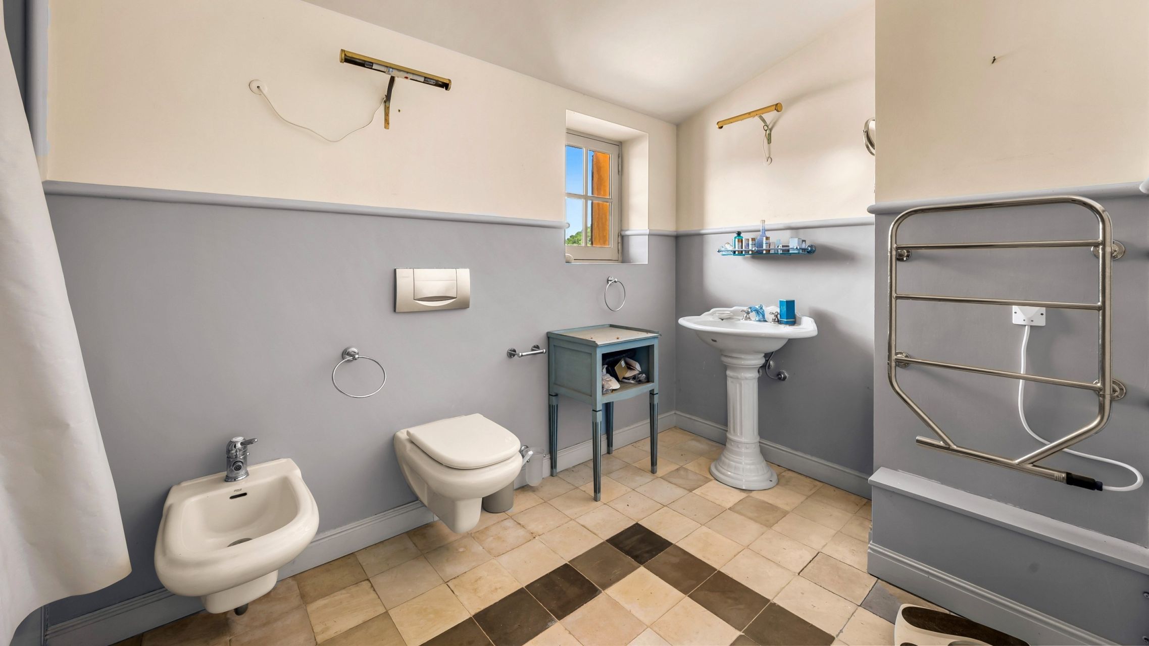 bastide 7 Rooms for sale on CALLIAN (83440)