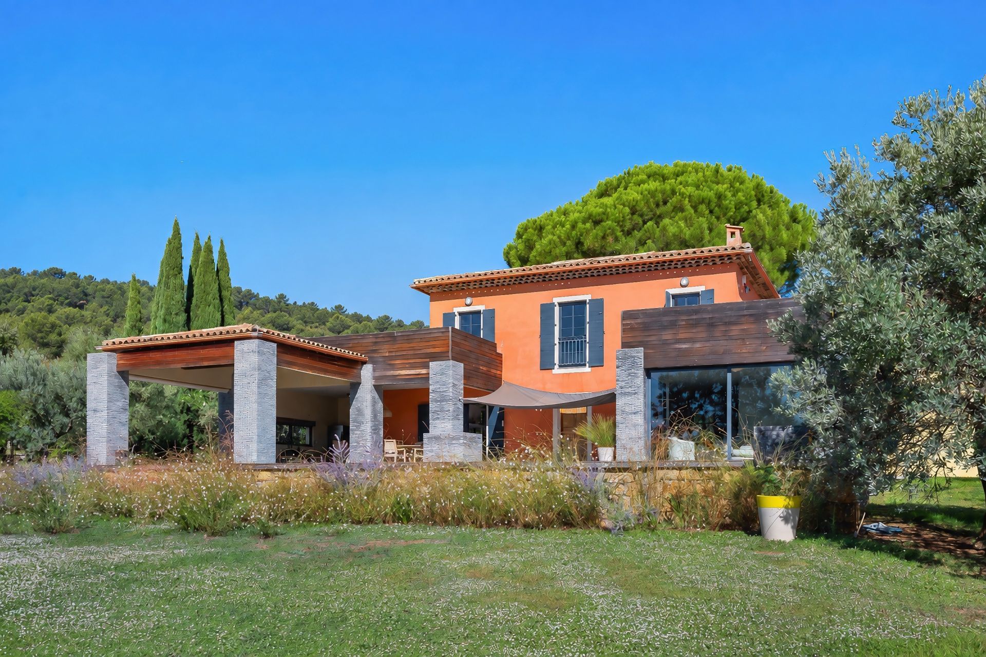 maison 5 Pièces en vente sur COTIGNAC (83570)