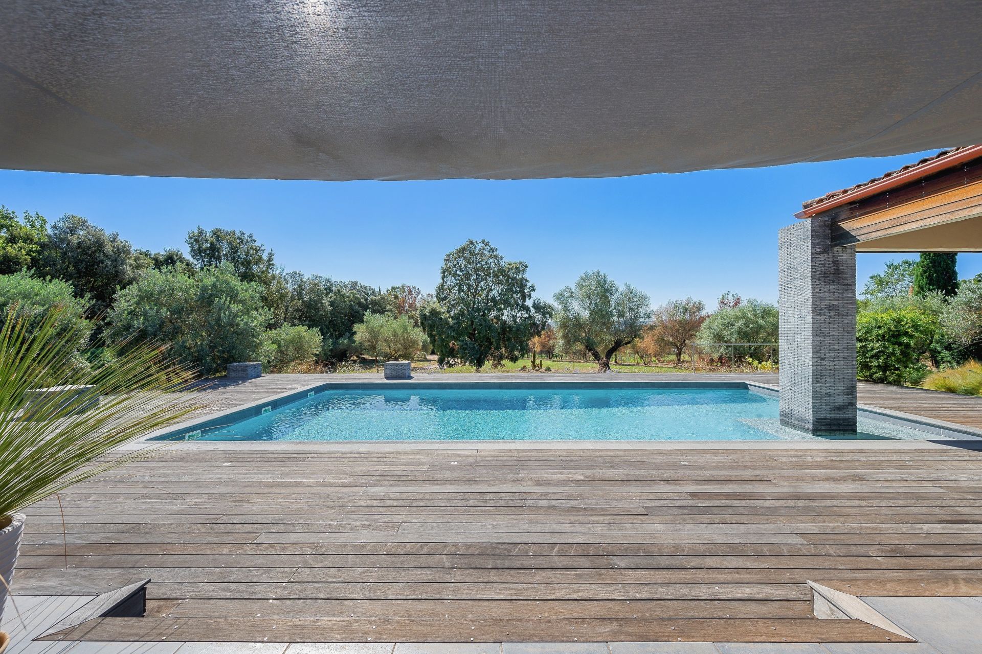maison 5 Pièces en vente sur COTIGNAC (83570)