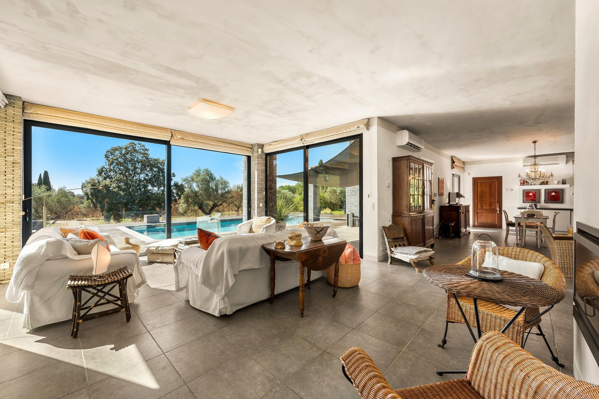 maison 5 Pièces en vente sur COTIGNAC (83570)