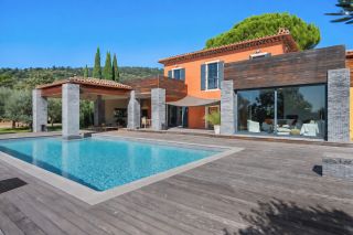 maison 5 Pièces en vente sur COTIGNAC (83570)