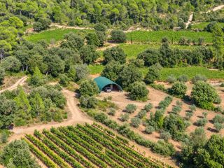 propriété 10 Pièces en vente sur COTIGNAC (83570)