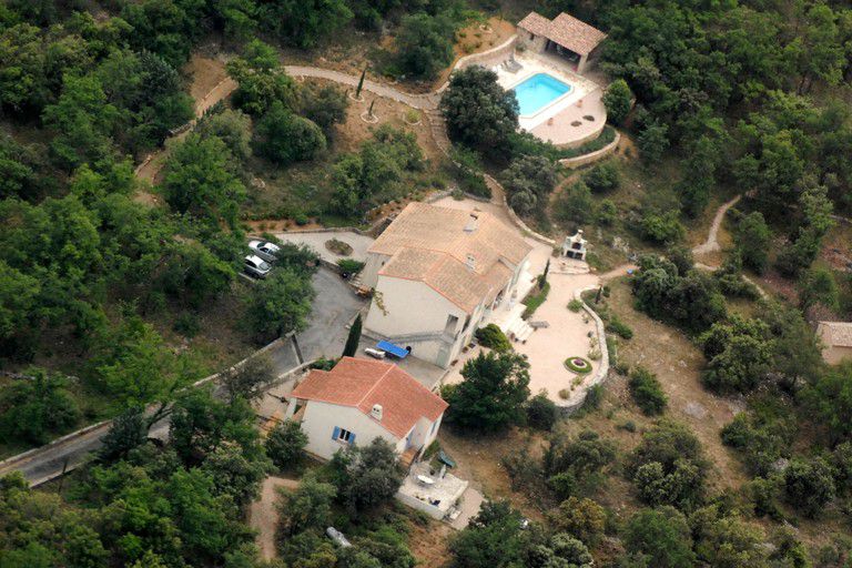 Maison familiale avec maison d'amis séparée, piscine et vues panoramiques